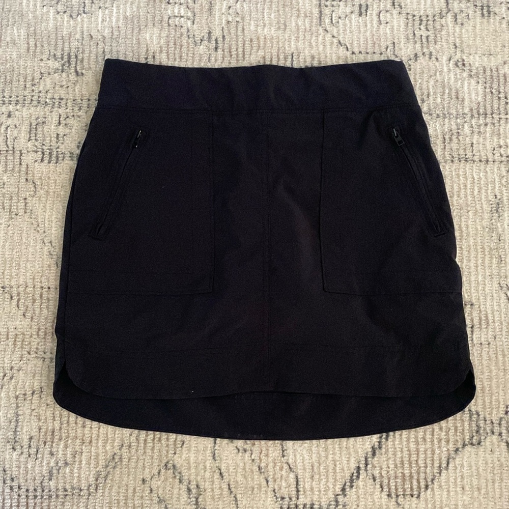 Athleta black short skirt with shorts